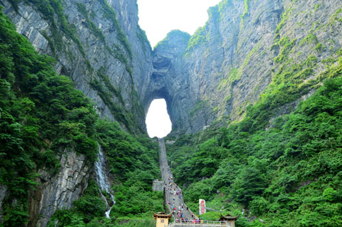 张家界旅游需要几天呢，三日游需要多少钱